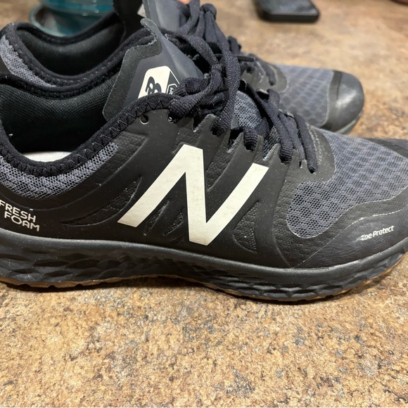 Men’s New Balance All Terrain Size 7 - Picture 2 of 6